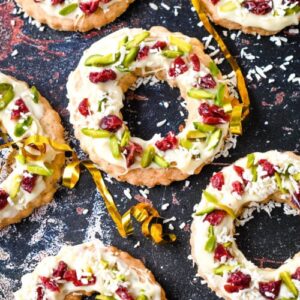 Spiced Christmas Shortbread Cookie